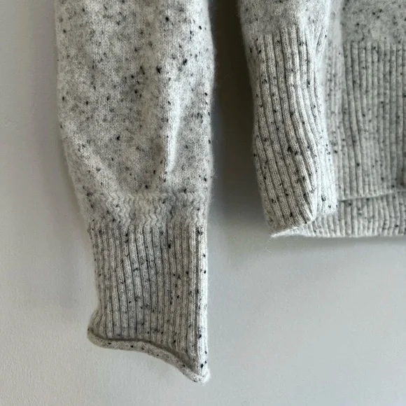 Madewell Donegal 100% Cashmere Roll-Trim Pullover Sweater in Light Grey, size XS - Picture 5 of 9